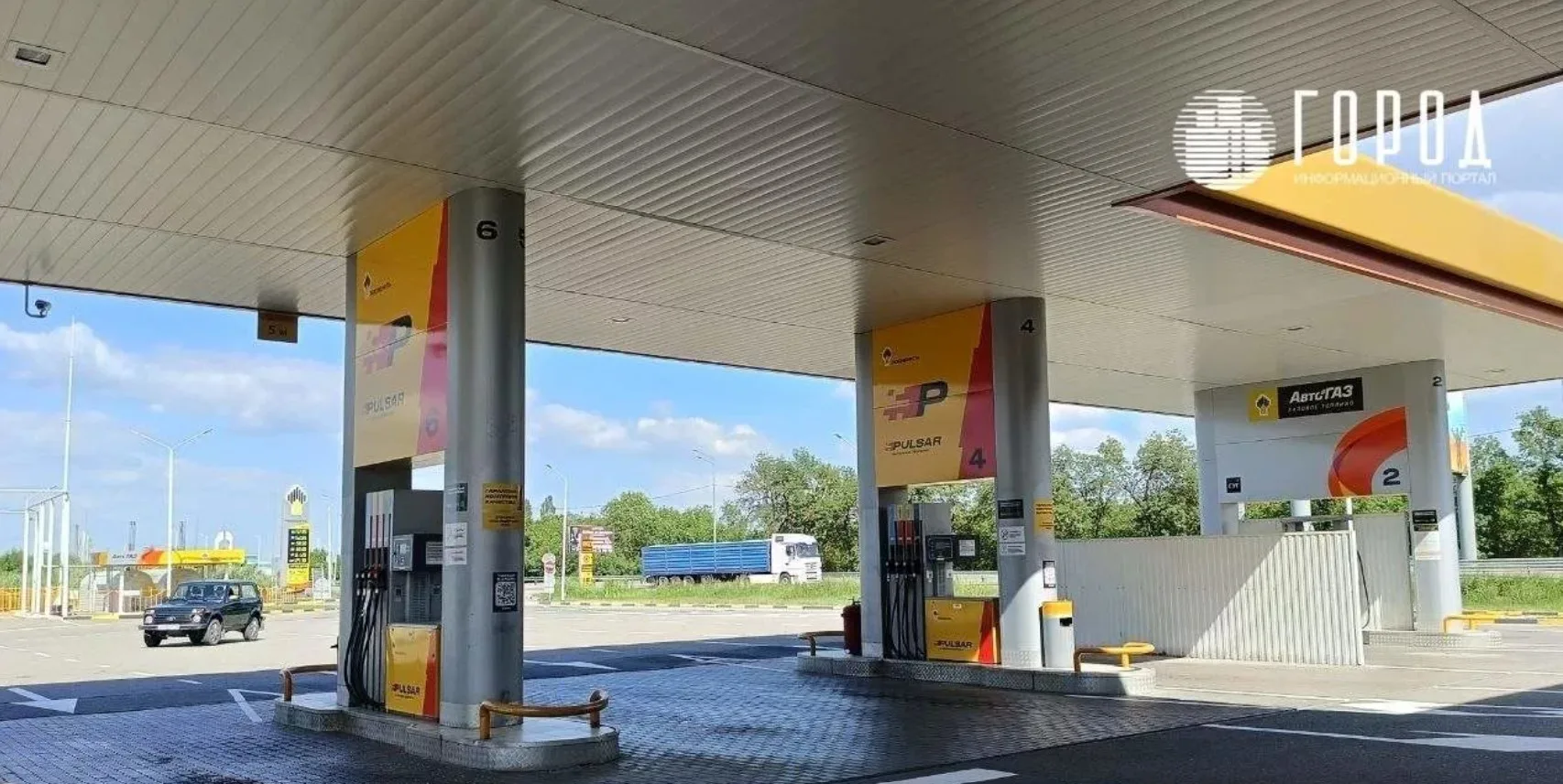 В Новороссийске очереди на АЗС, на некоторых нет бензина